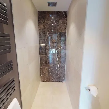 Apartment White Pearl 3.01